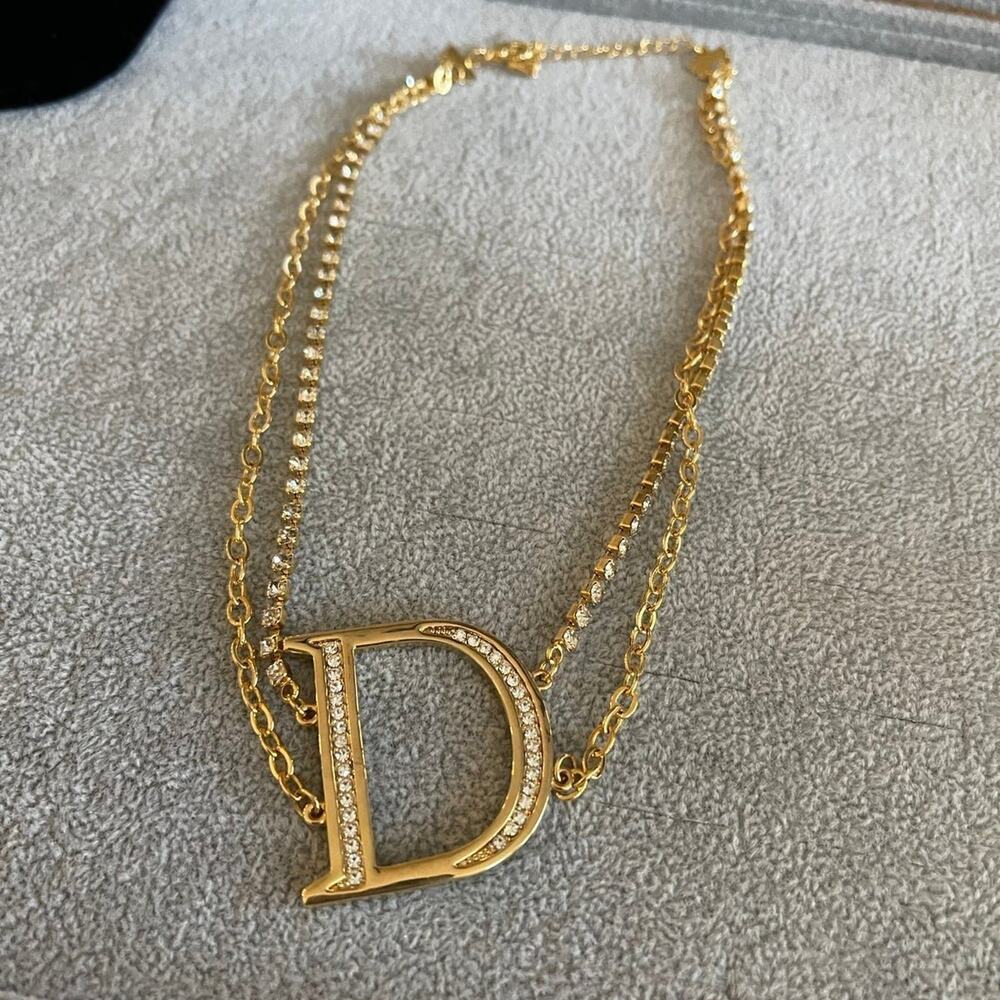 “D” choker Necklace gold rhinestones - Picture 6 of 6